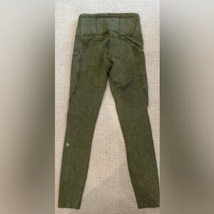 Lululemon Mid Rise Marble Army Green Leggings with Side Pockets.  Smoke/pet free
